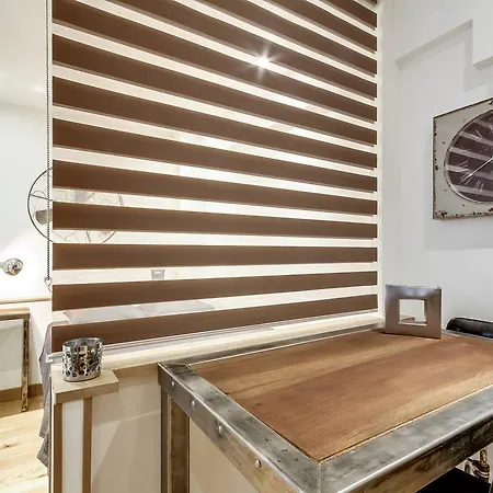 Augustins Iv - Charming Studio, Seine Апартаменты Париж